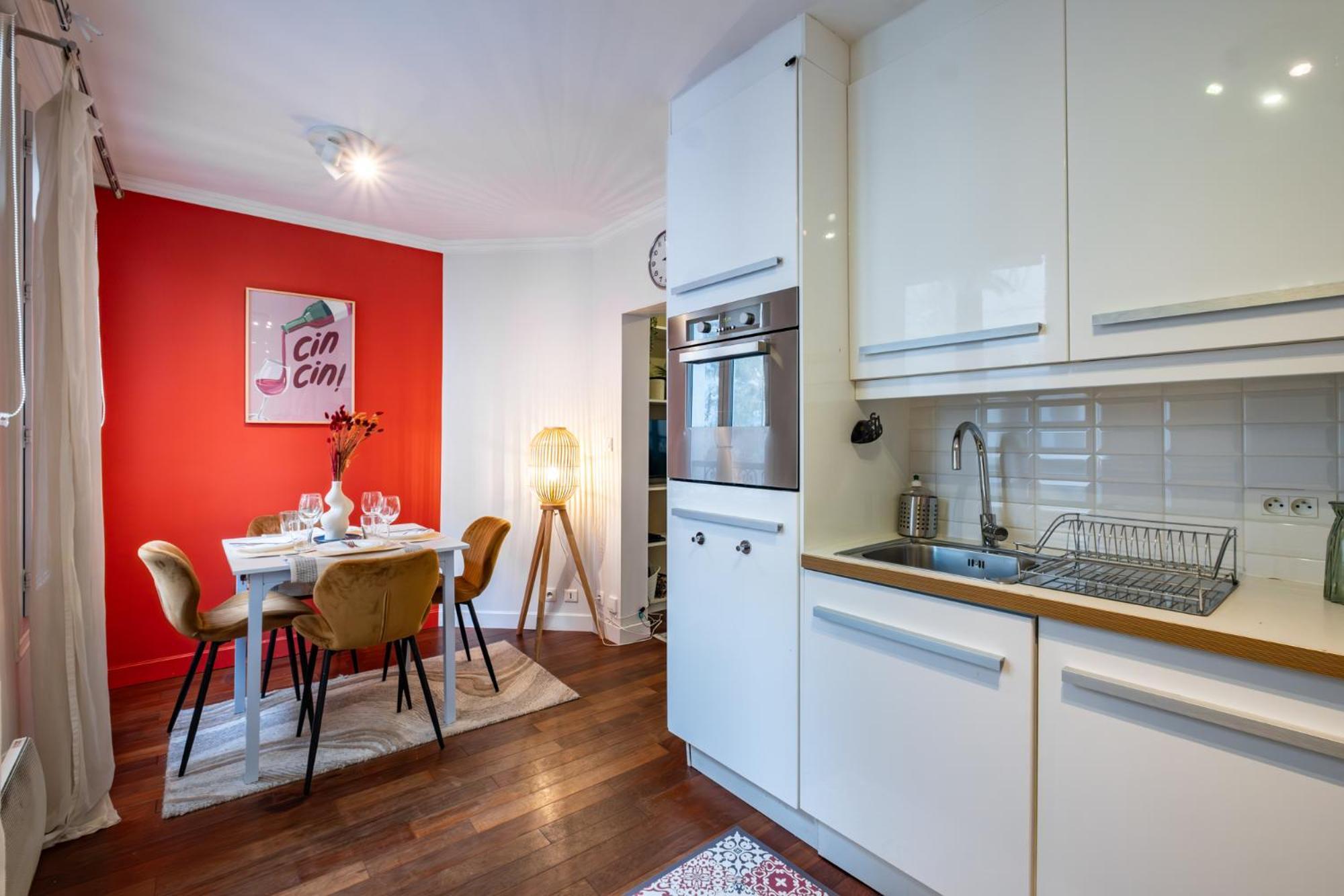 Charming Apartment In Heart Of Parijs Buitenkant foto