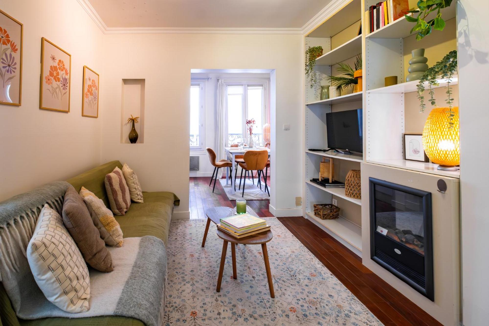 Charming Apartment In Heart Of Parijs Buitenkant foto