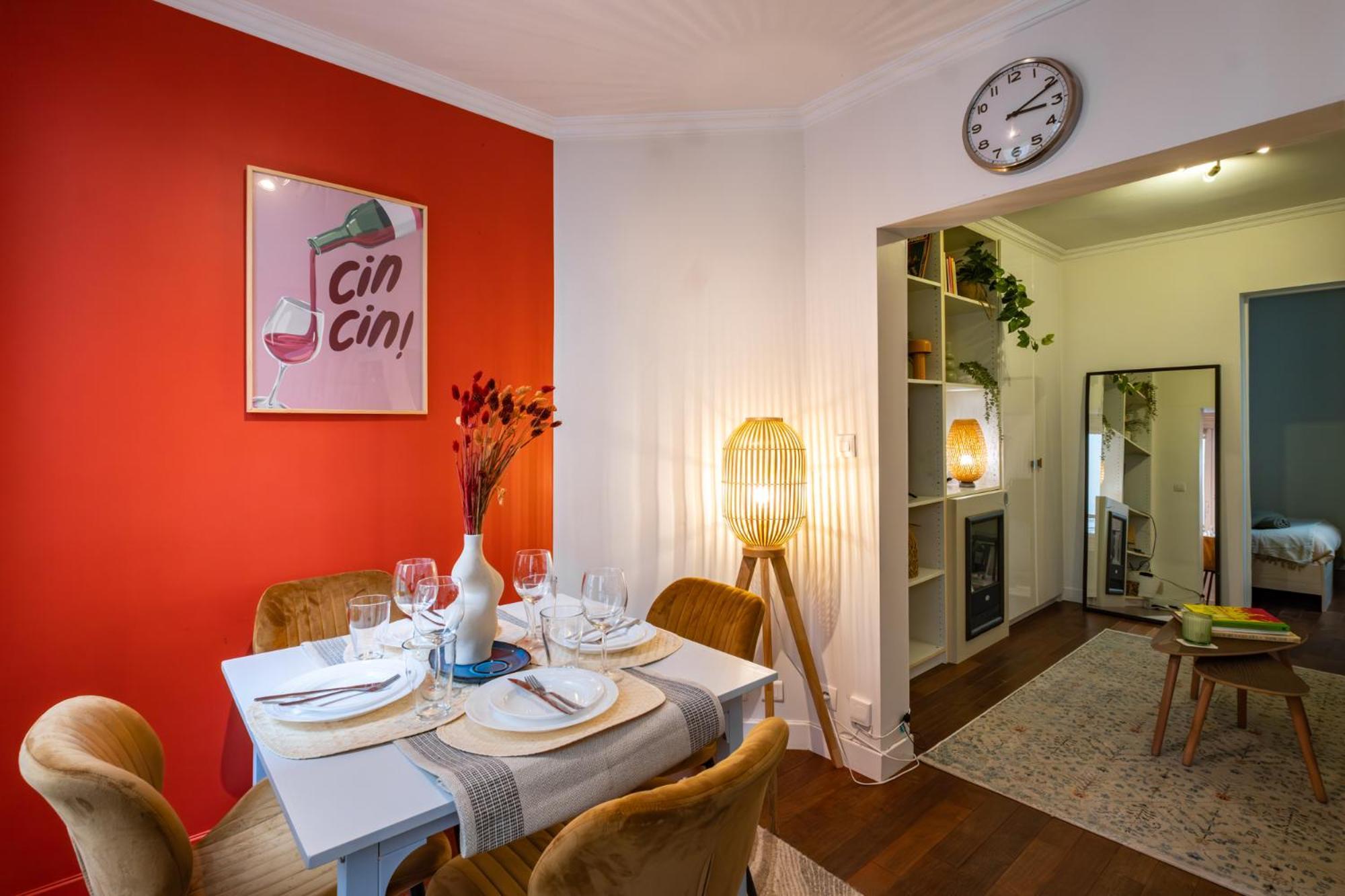 Charming Apartment In Heart Of Parijs Buitenkant foto